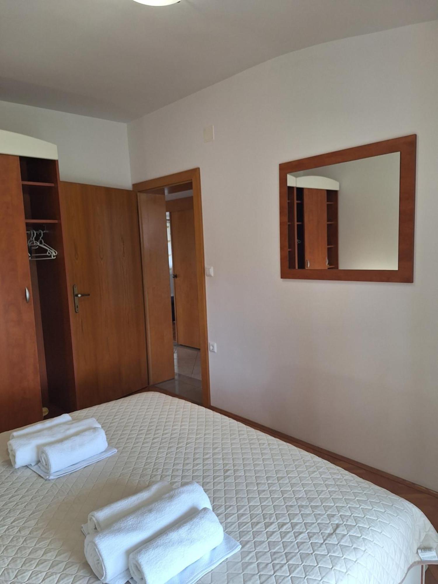 Apartment Katarina Vodnjan Luaran gambar